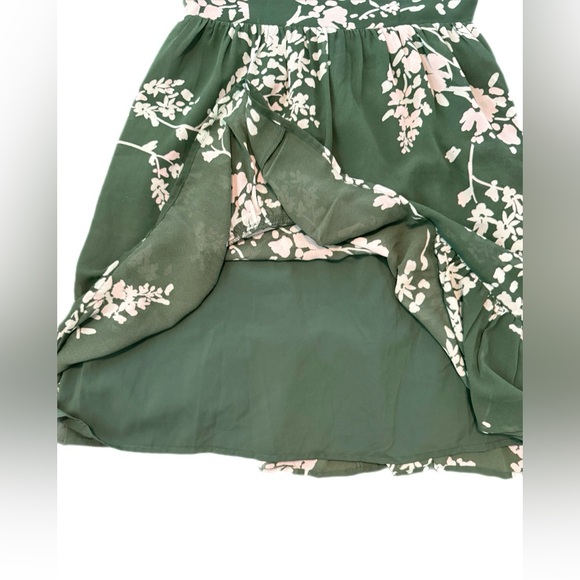 41 Hawthorn Green and White Floral Mini Dress with Puff Sleeves NWT - Picture 8 of 11